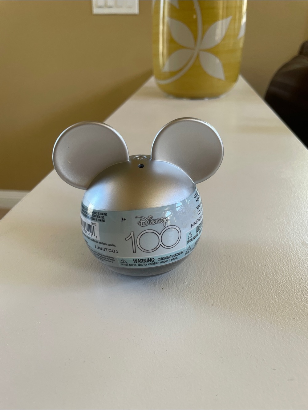 Disney 100 Silver Mickey
Mouse Ears Collectible Mini
Figures Blind capsule